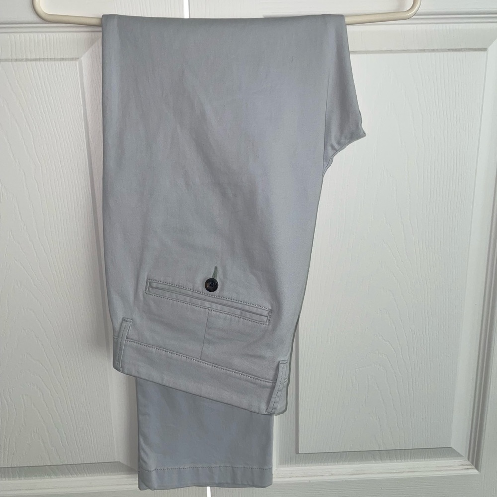 Slim fit light grey chino khaki’s size 33 X 30.  Excellent quality and shape.